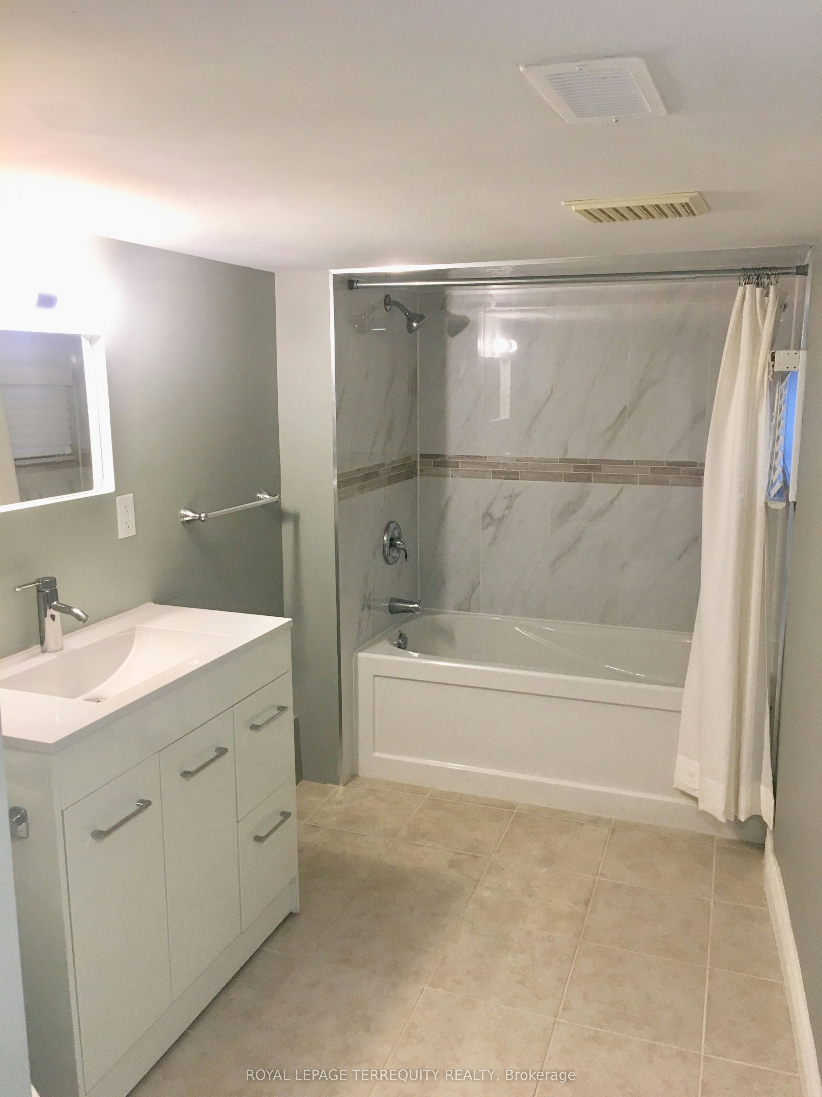Lower Unit-305 Margueretta Street, Toronto, ON, M6H 3S4 - 10