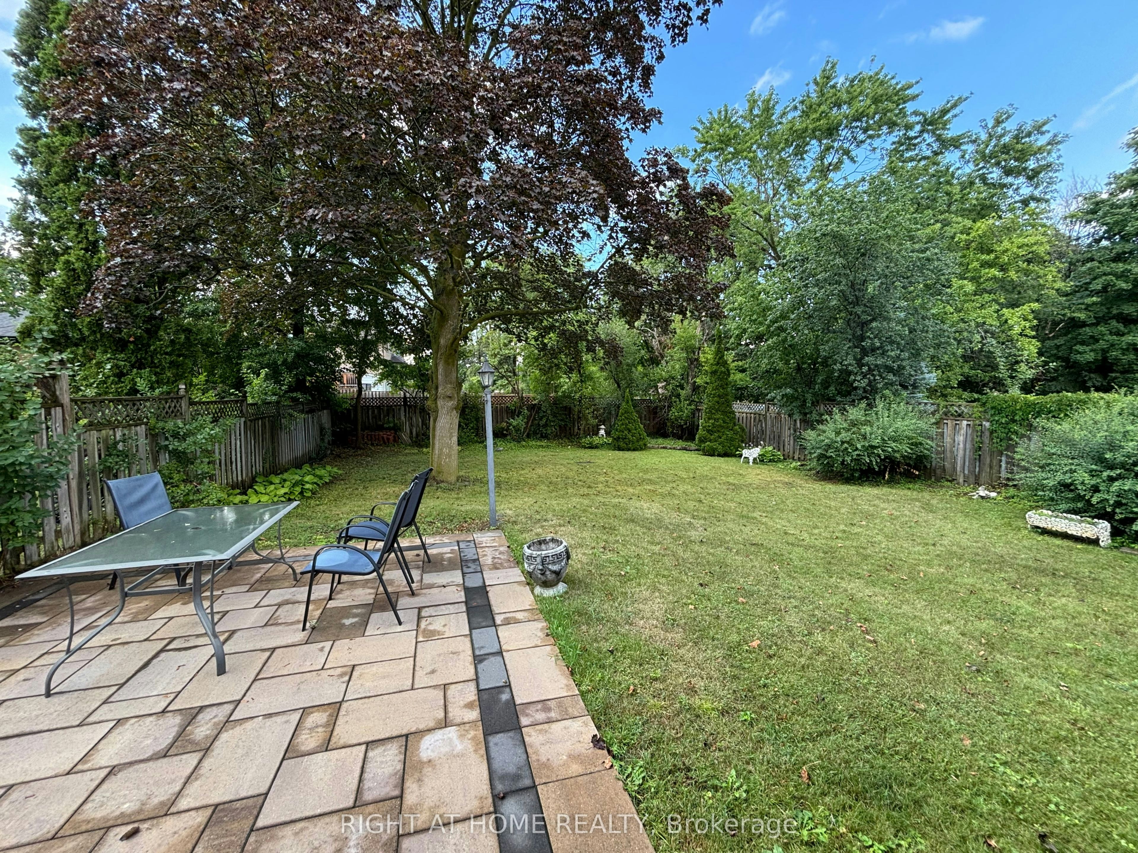 220 Newton Drive, Toronto, ON, M2M 2P3 - 19