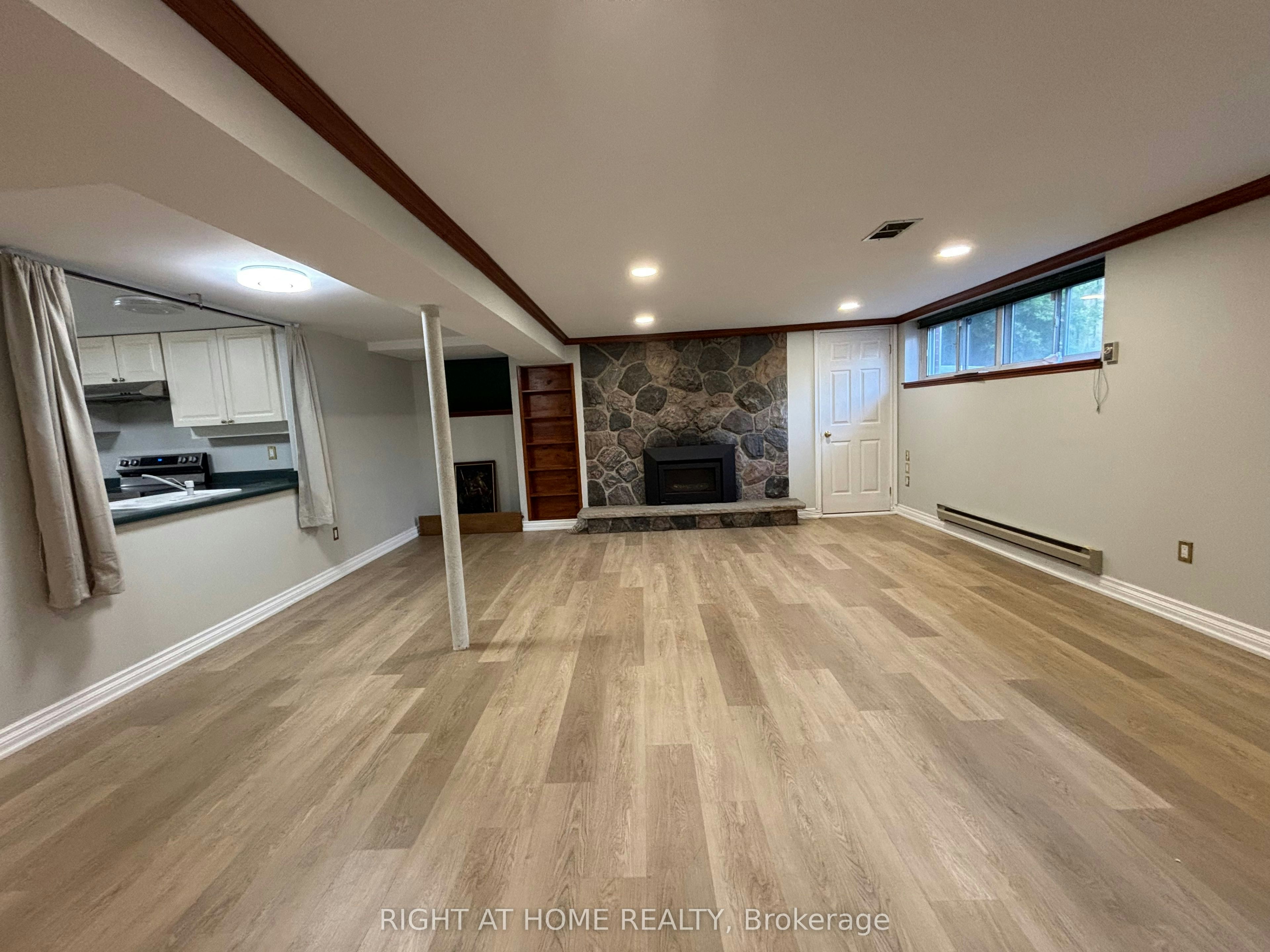 220 Newton Drive, Toronto, ON, M2M 2P3 - 11