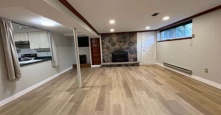 220 Newton Drive, Toronto, ON, M2M 2P3 - 11