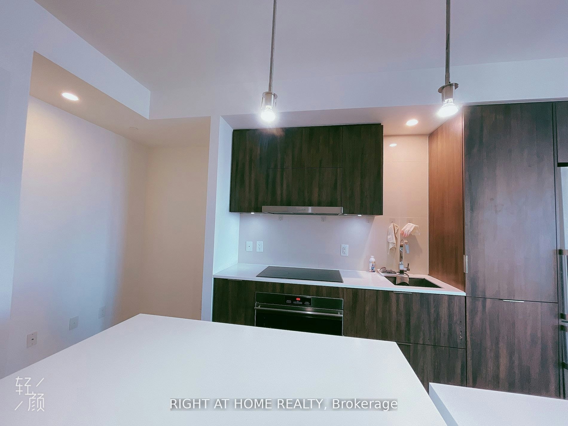 2912-1 Bloor Street E, Toronto, ON, M4W 0A8 - 2