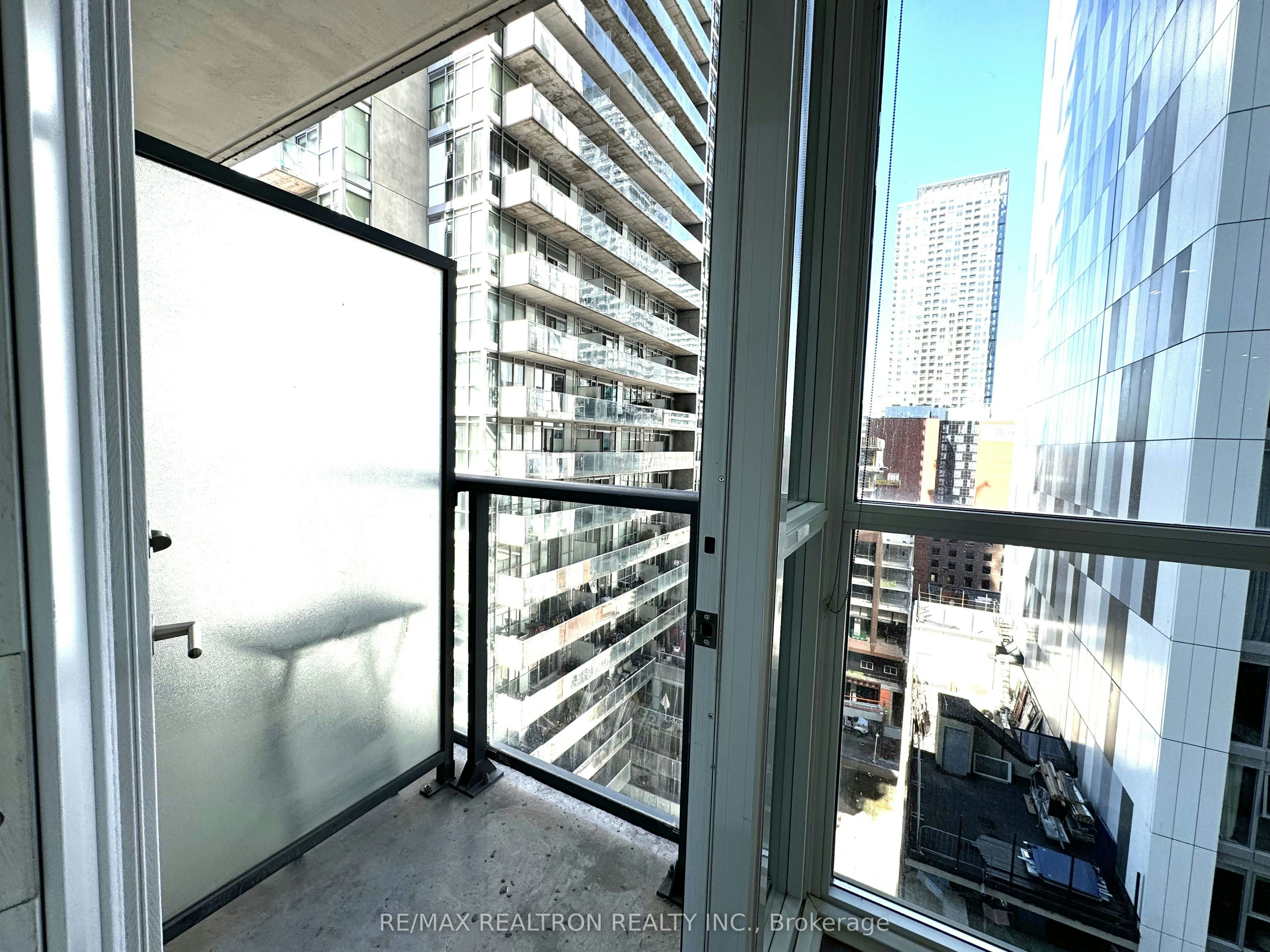 1216-88 Blue Jays Way, Toronto, ON, M5V 2G3 - 13