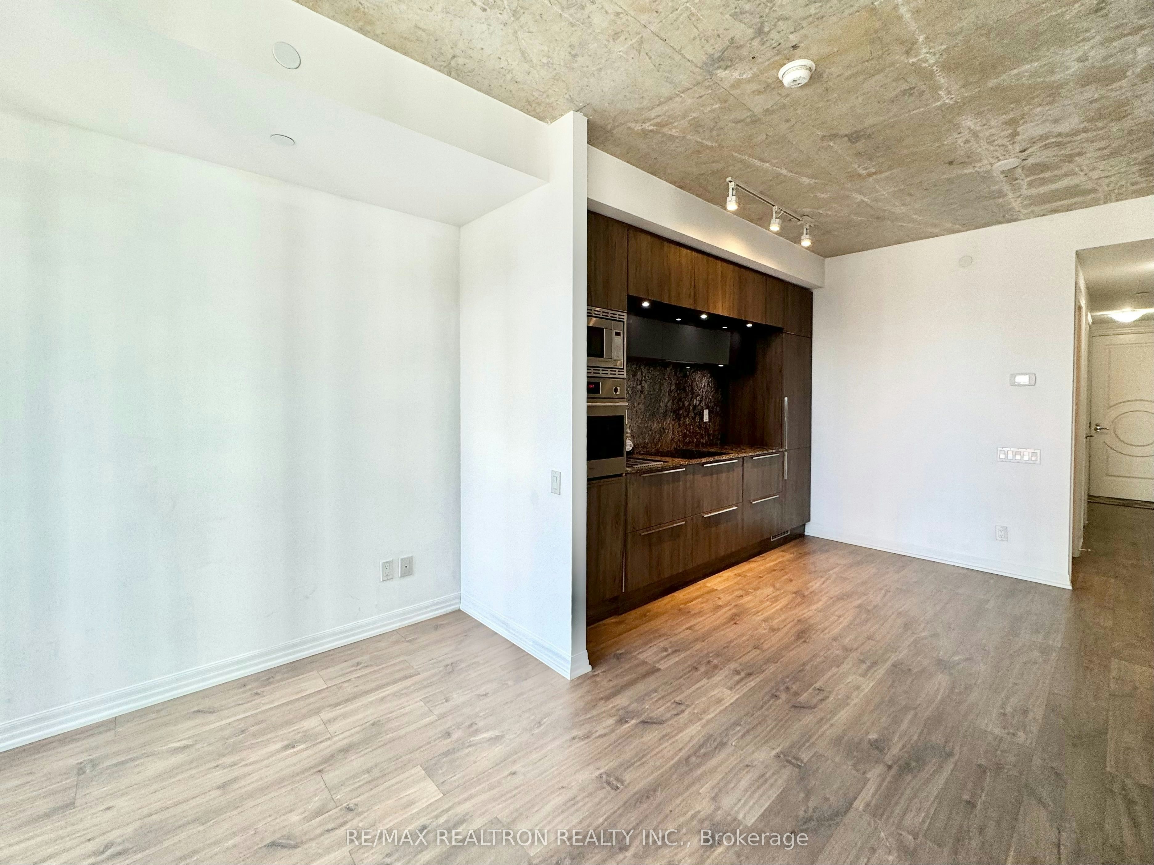 1216-88 Blue Jays Way, Toronto, ON, M5V 2G3 - 8