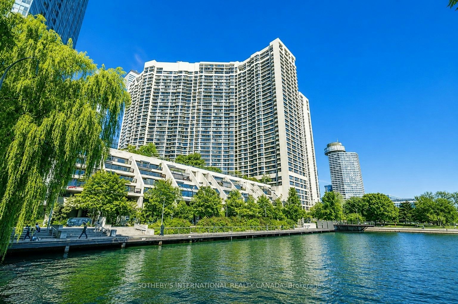 2104-65 Harbour Square, Toronto, ON, M5J 2L4