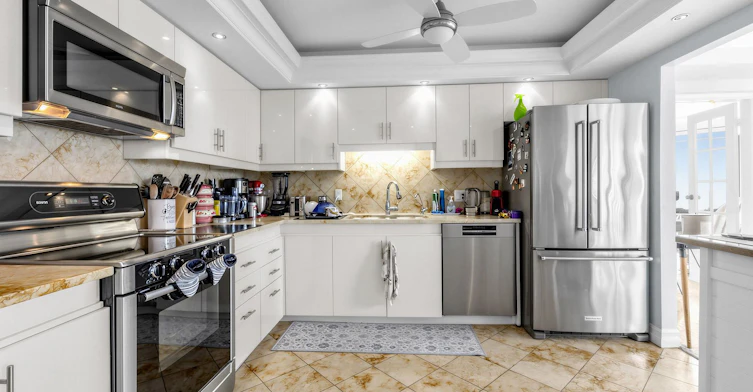 2104-65 Harbour Square, Toronto, ON, M5J 2L4 - 10