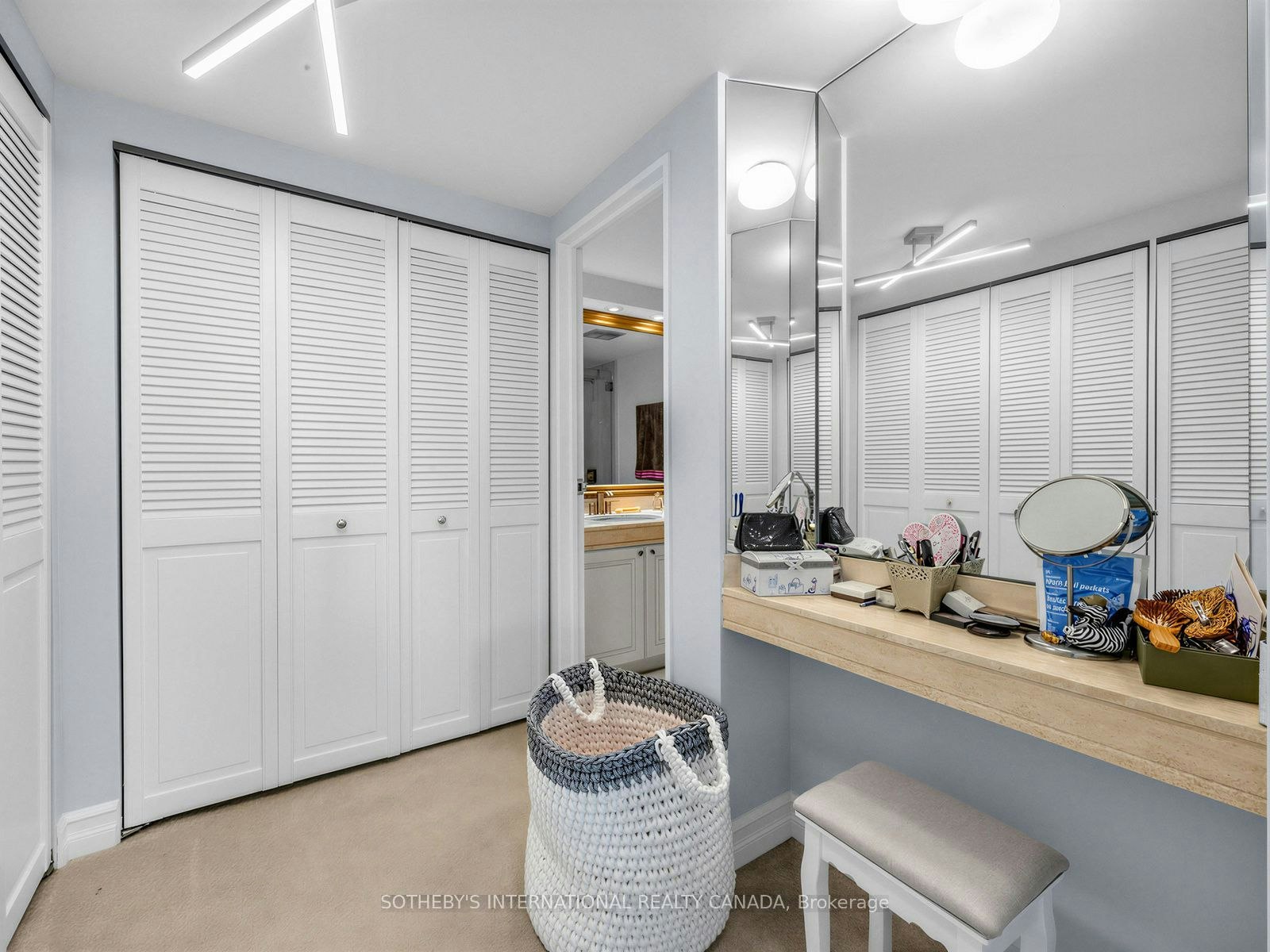 2104-65 Harbour Square, Toronto, ON, M5J 2L4 - 17