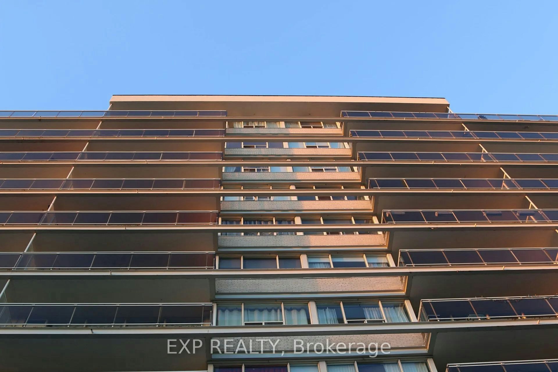 905-160 Balmoral Avenue, Toronto, ON, M4V 1J7
