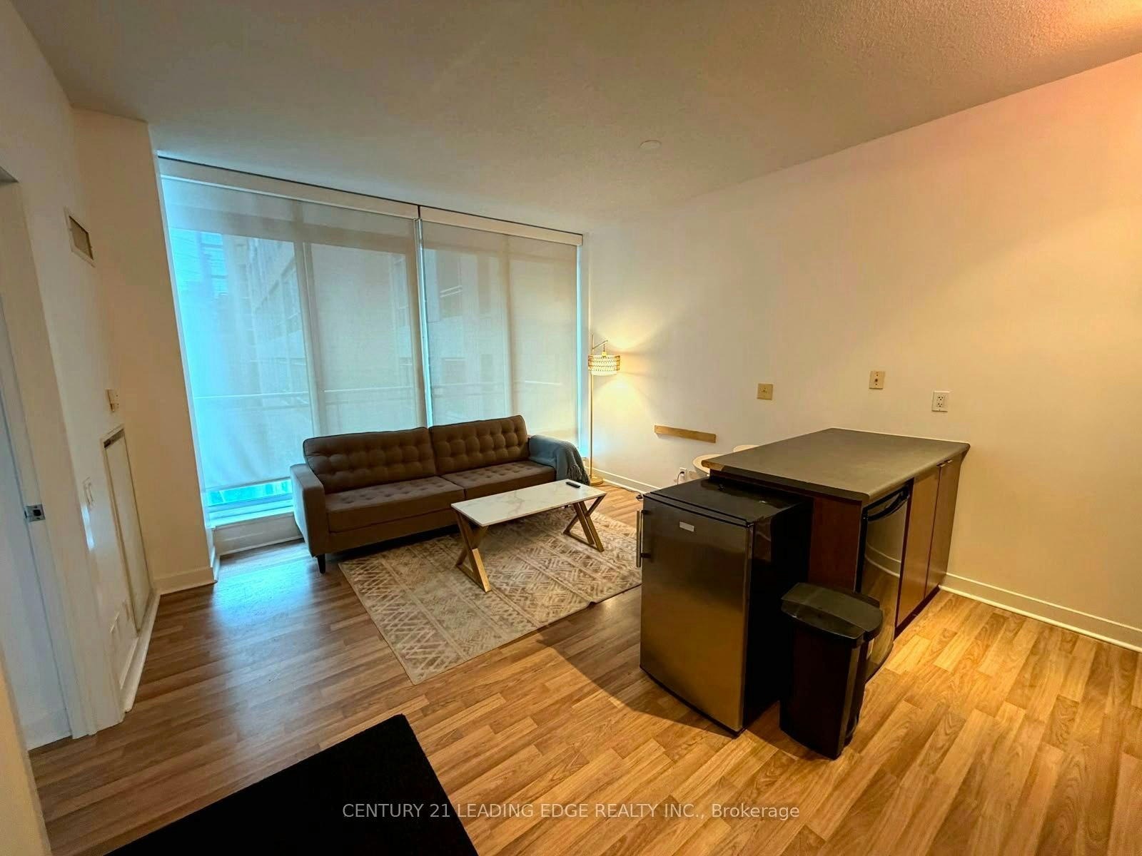2202-8 Colborne Street, Toronto, ON, M5E 1E1 - 2