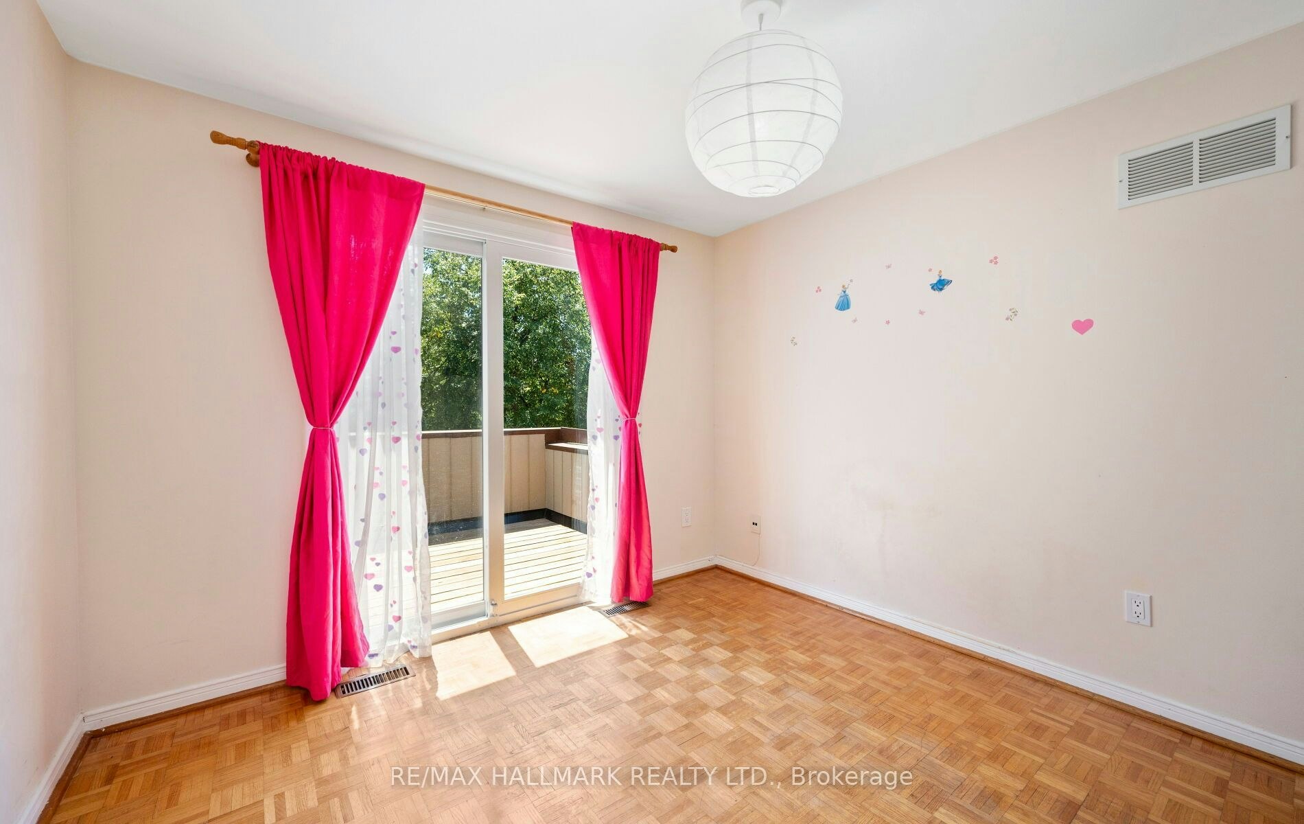 154 Robert Hicks Drive, Toronto, ON, M2R 3R5 - 39