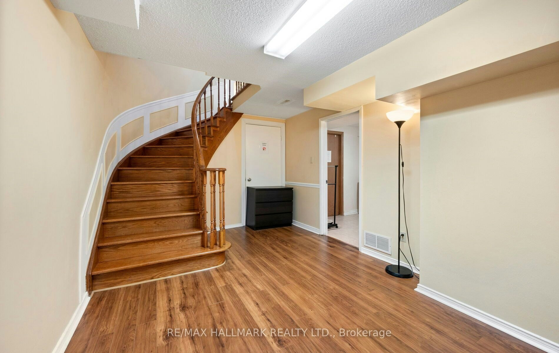 154 Robert Hicks Drive, Toronto, ON, M2R 3R5 - 43