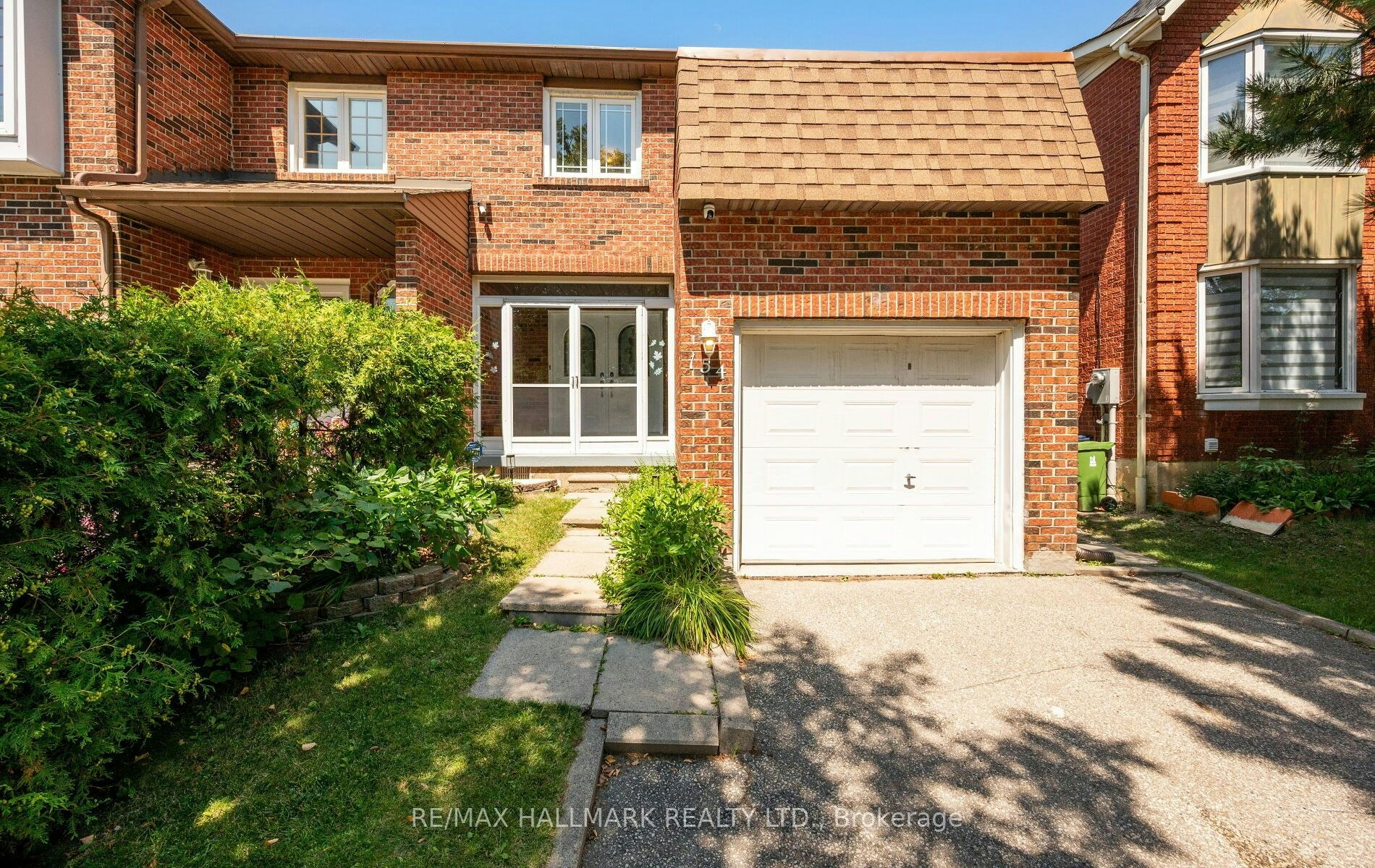 154 Robert Hicks Drive, Toronto, ON, M2R 3R5 - 2
