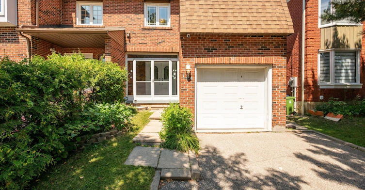 154 Robert Hicks Drive, Toronto, ON, M2R 3R5 - 2