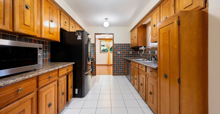 154 Robert Hicks Drive, Toronto, ON, M2R 3R5 - 18