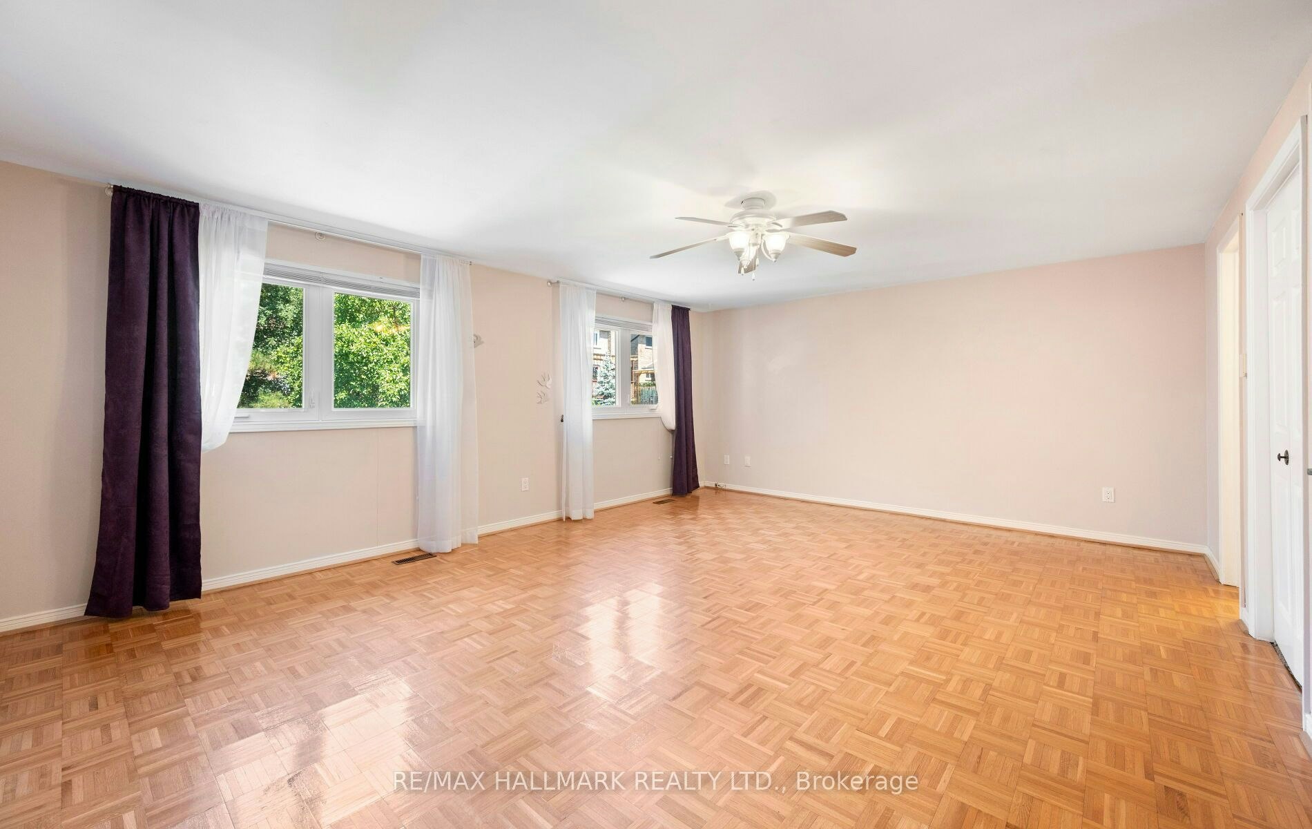154 Robert Hicks Drive, Toronto, ON, M2R 3R5 - 26