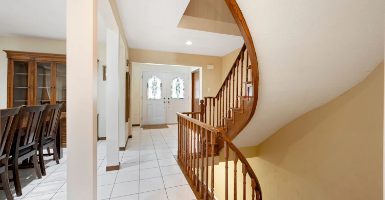 154 Robert Hicks Drive, Toronto, ON, M2R 3R5 - 7