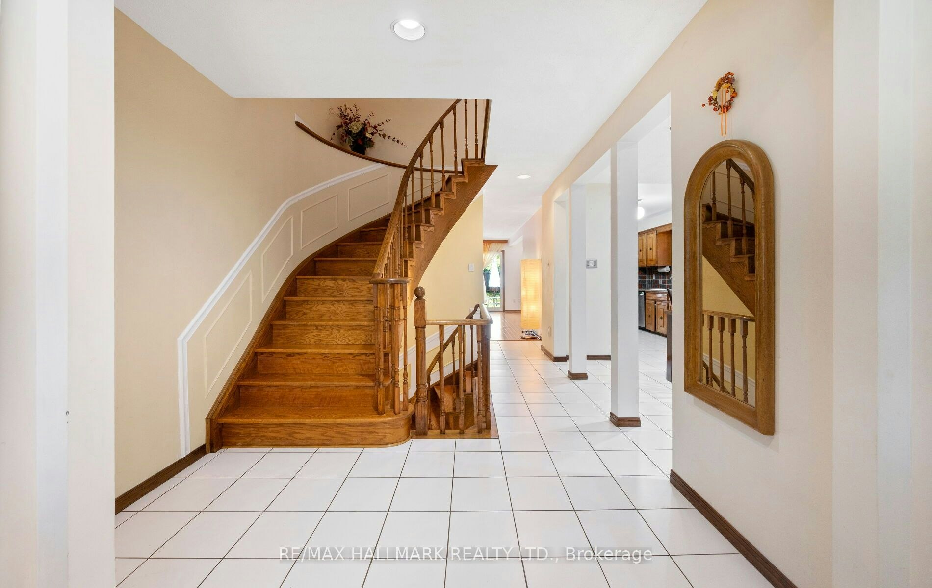 154 Robert Hicks Drive, Toronto, ON, M2R 3R5 - 6