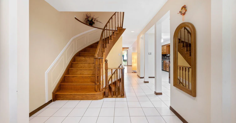 154 Robert Hicks Drive, Toronto, ON, M2R 3R5 - 6