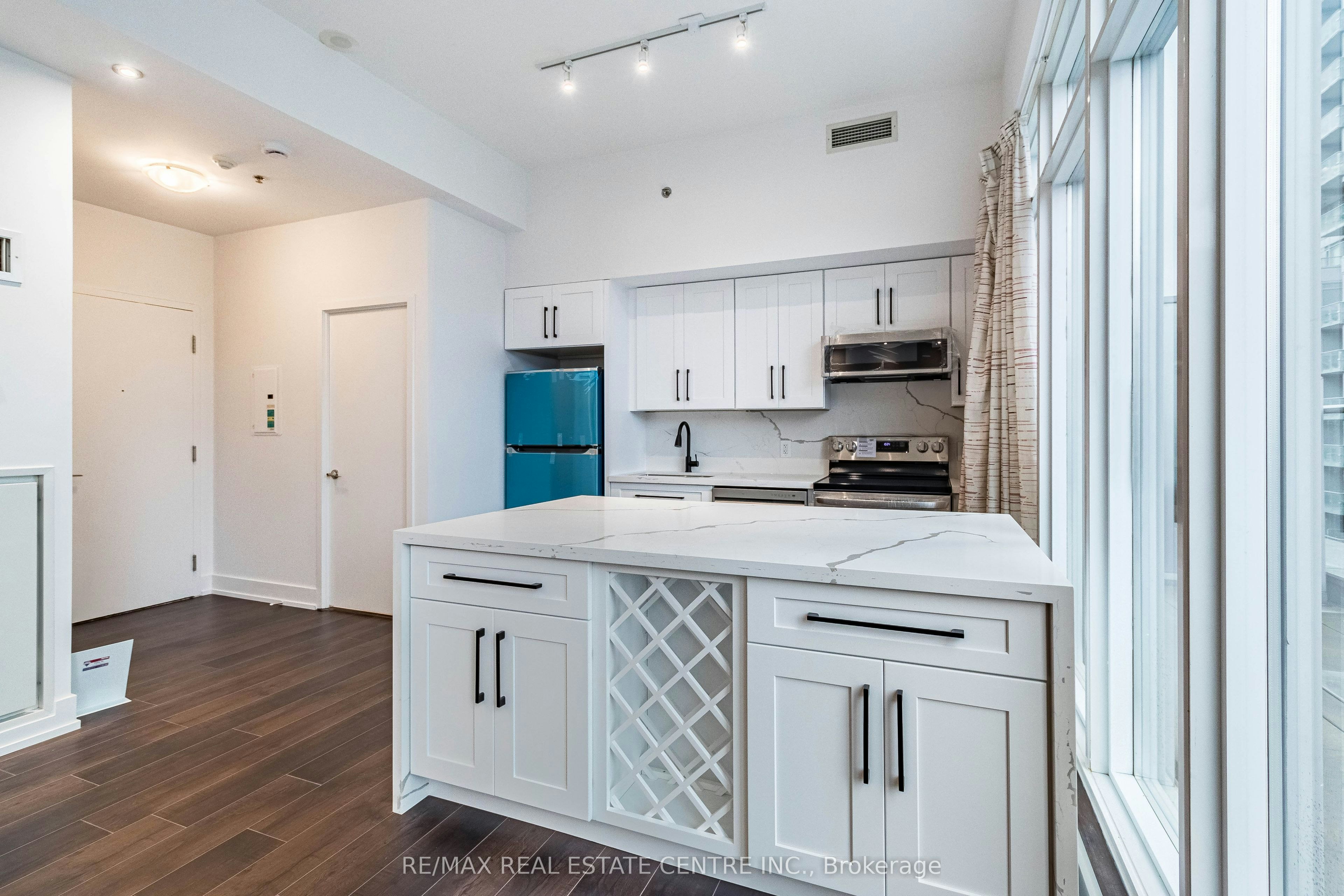UPH 11-21 Nelson Street, Toronto, ON, M5V 1T8 - 7