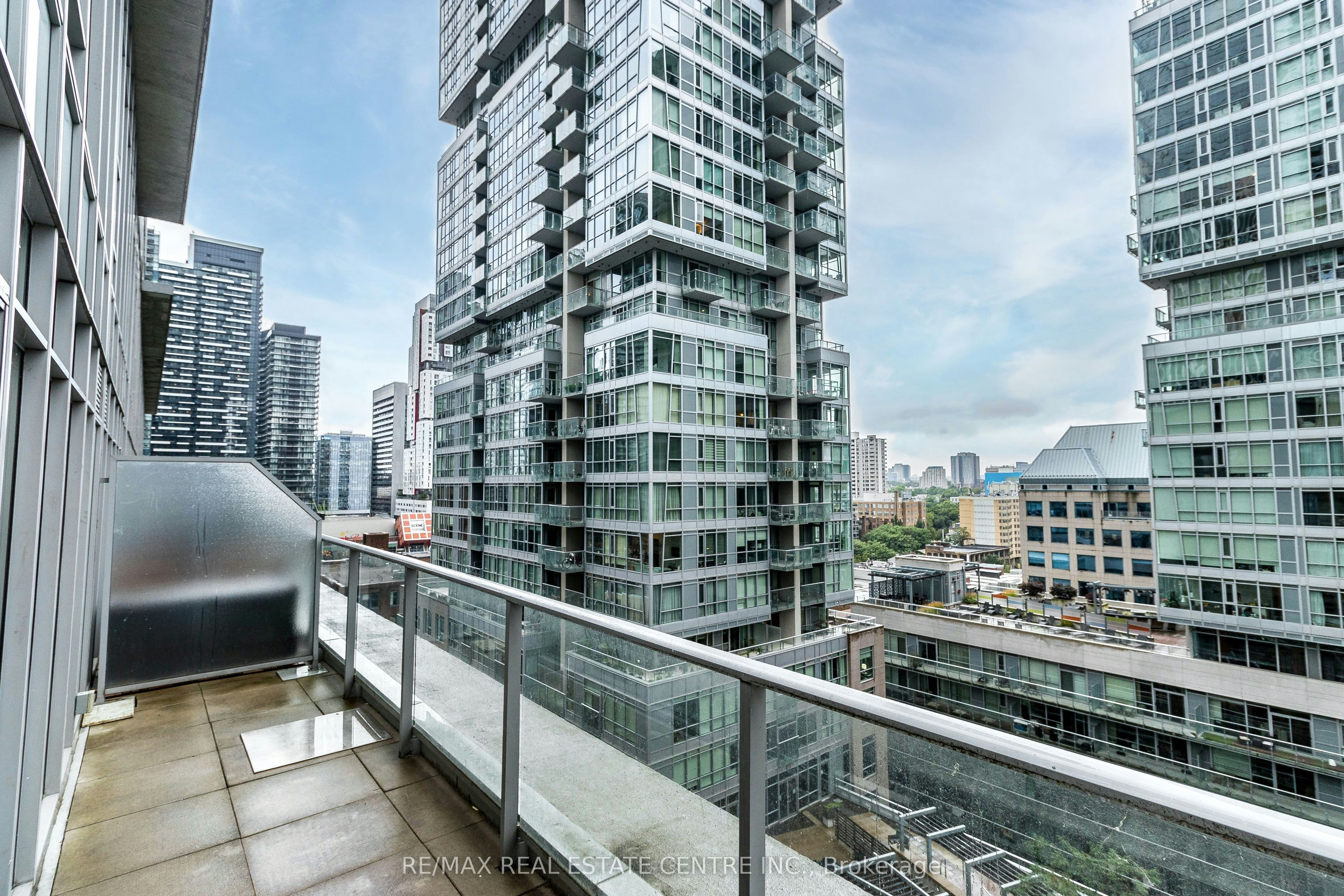 UPH 11-21 Nelson Street, Toronto, ON, M5V 1T8 - 27