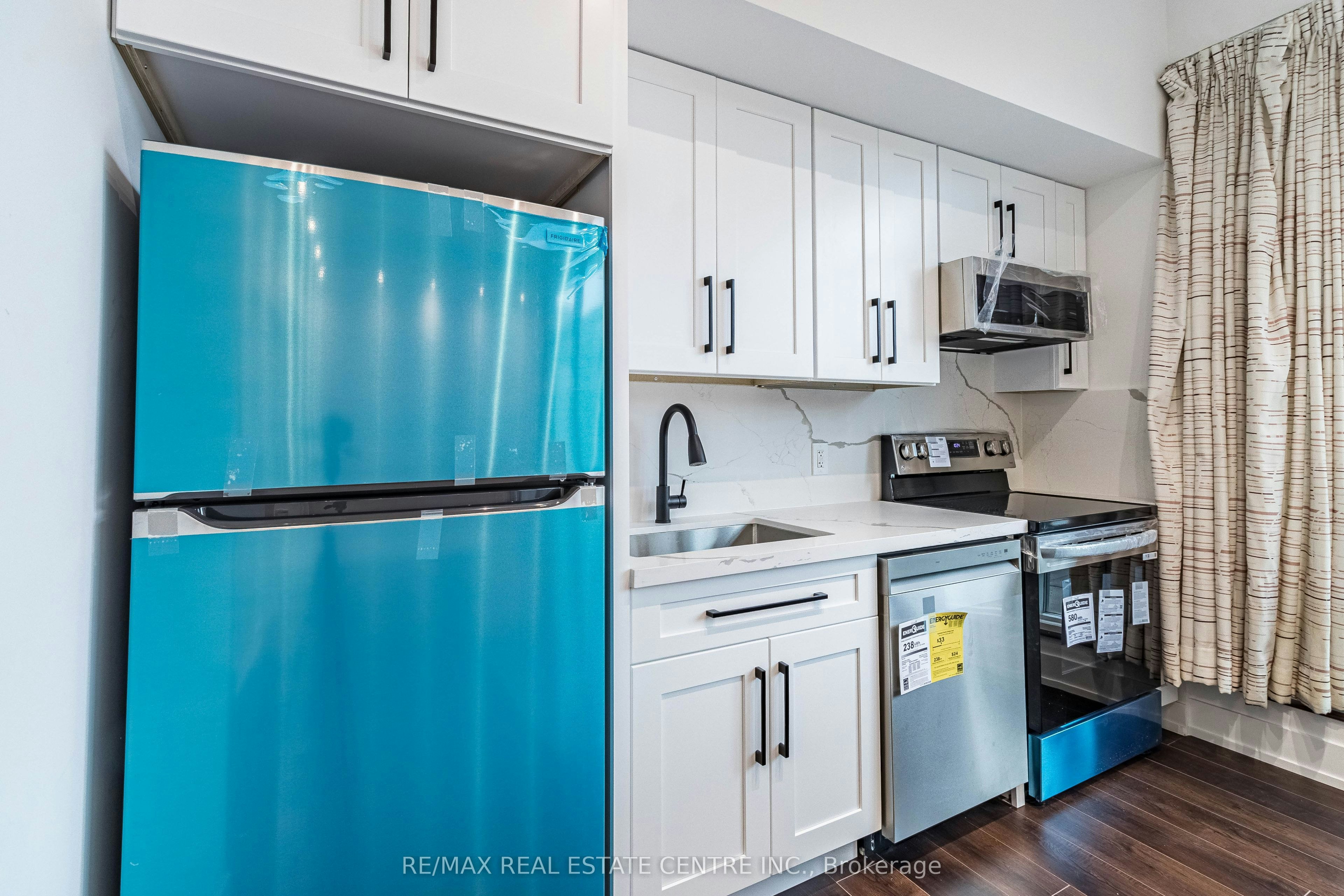 UPH 11-21 Nelson Street, Toronto, ON, M5V 1T8 - 11