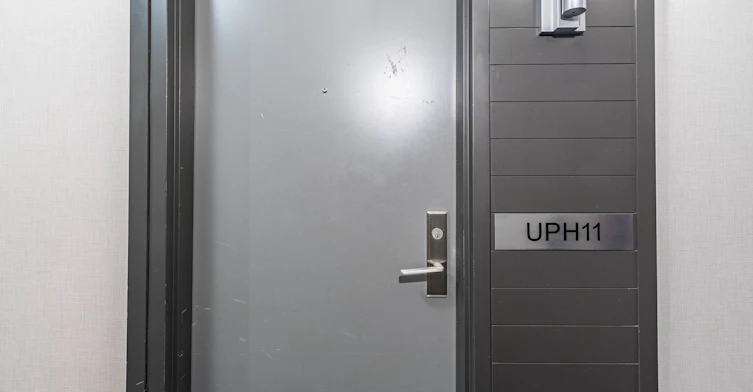 UPH 11-21 Nelson Street, Toronto, ON, M5V 1T8 - 4