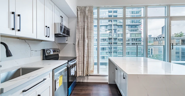 UPH 11-21 Nelson Street, Toronto, ON, M5V 1T8 - 12