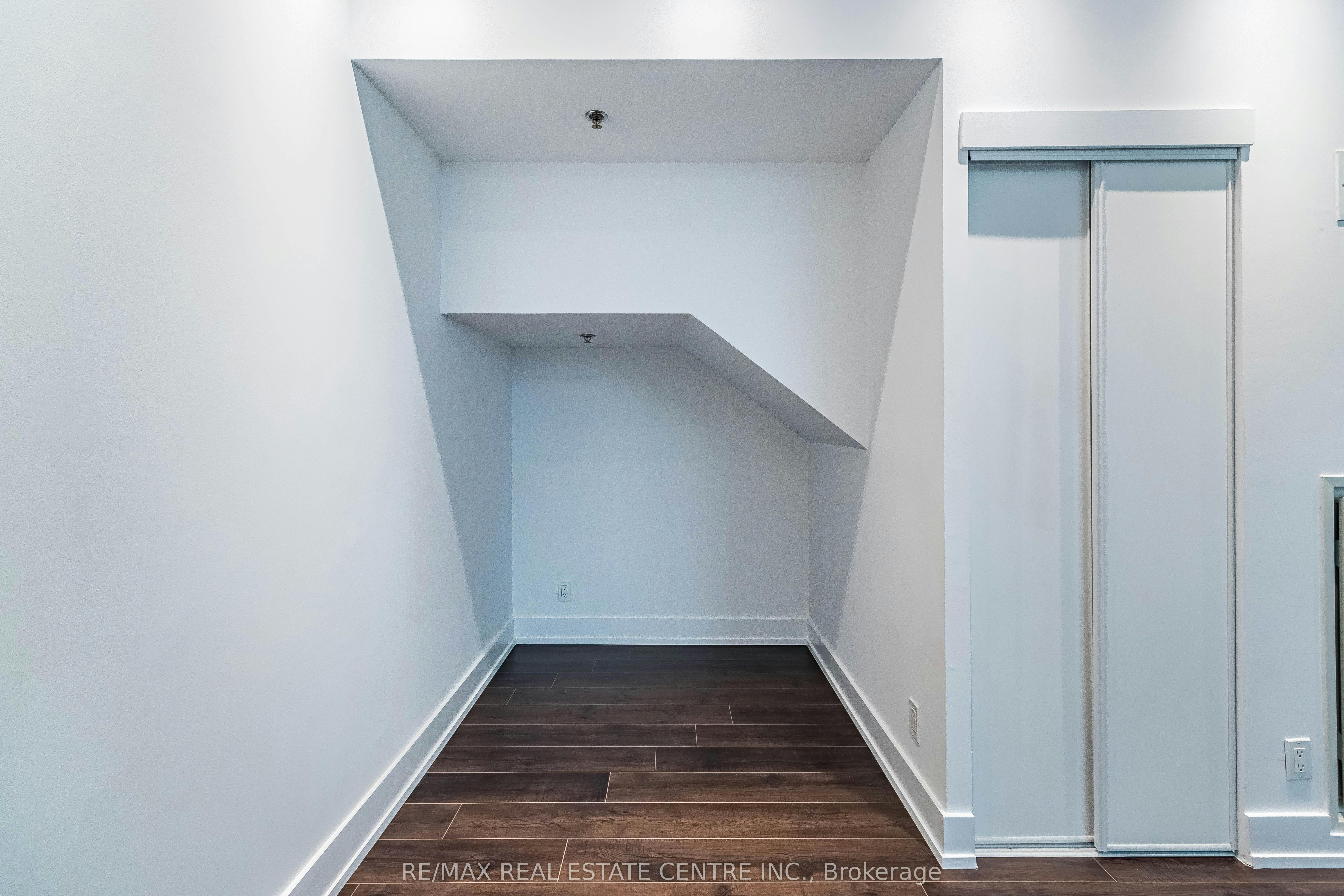 UPH 11-21 Nelson Street, Toronto, ON, M5V 1T8 - 17