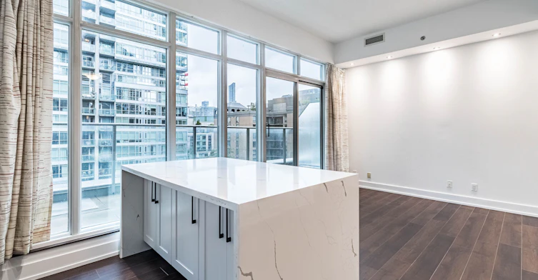 UPH 11-21 Nelson Street, Toronto, ON, M5V 1T8 - 10