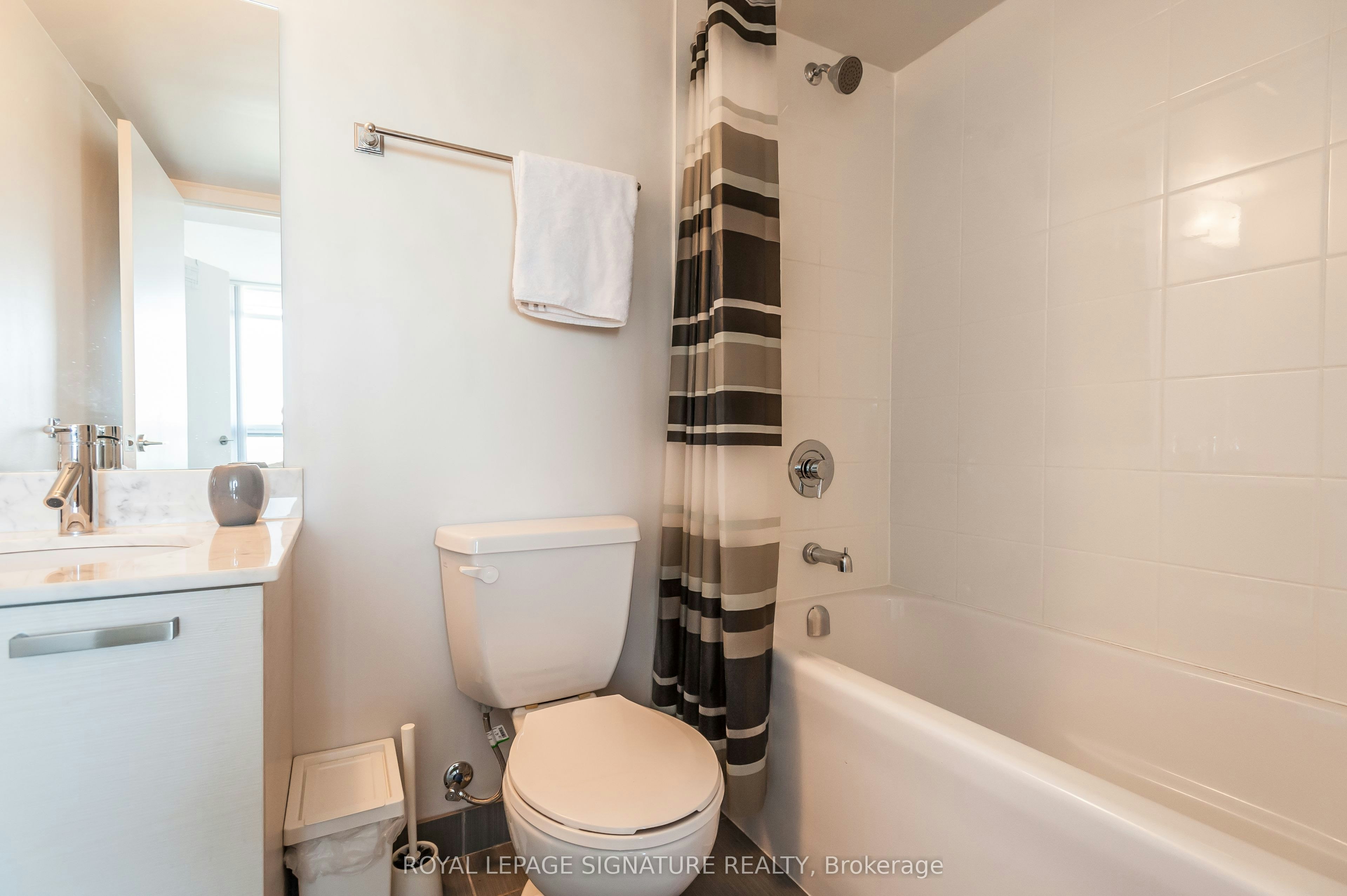 2217E-36 Lisgar Street, Toronto, ON, M6J 3G2 - 11