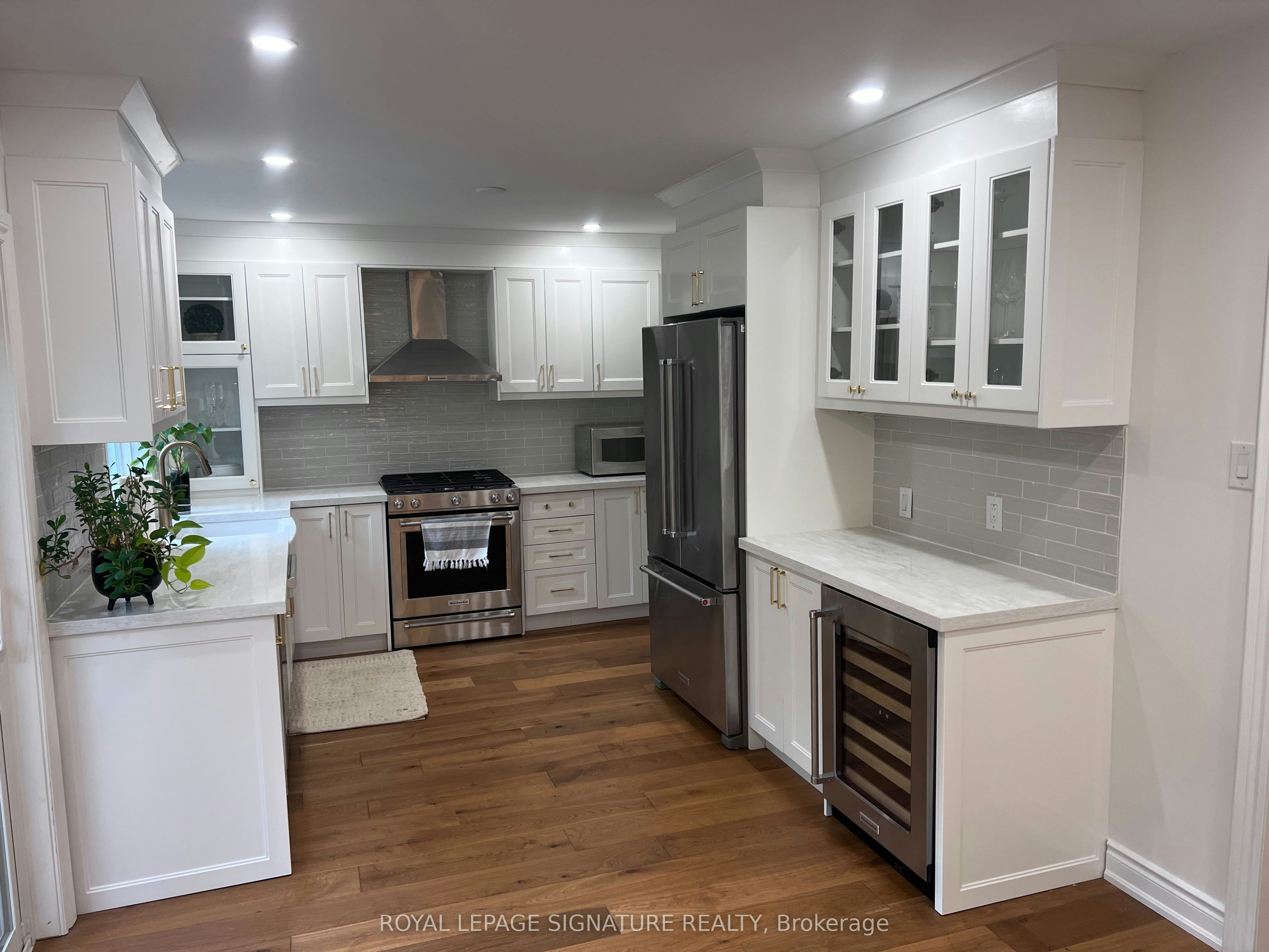 195 Upper Canada Drive, Toronto, ON, M2P 1T2 - 9