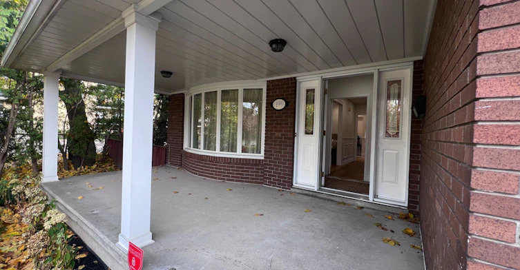 195 Upper Canada Drive, Toronto, ON, M2P 1T2 - 2