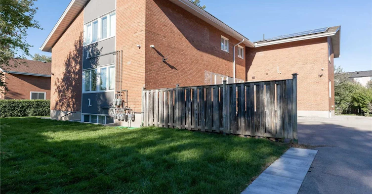 4-64 Overton Crescent, Toronto, ON, M3B 2V2 - 12