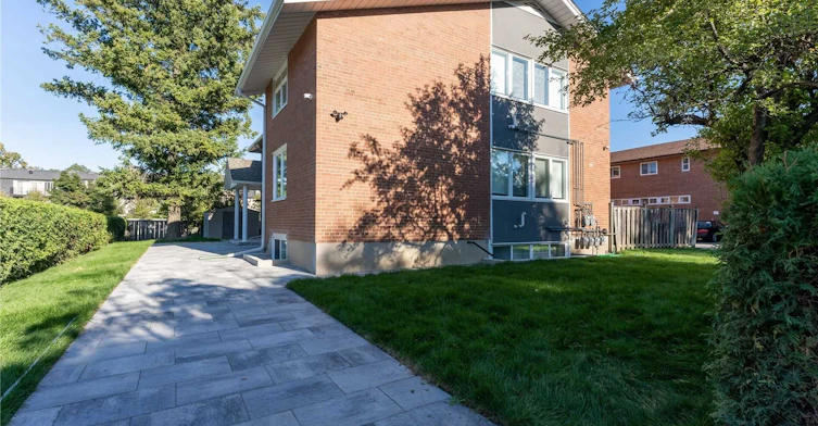 4-64 Overton Crescent, Toronto, ON, M3B 2V2 - 11