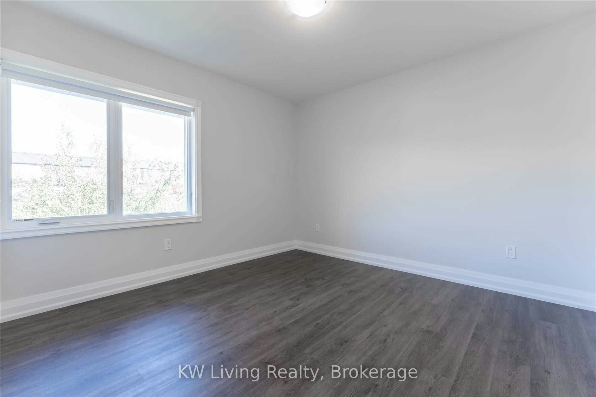 4-64 Overton Crescent, Toronto, ON, M3B 2V2 - 7