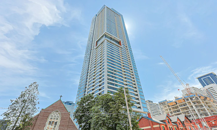 1204-609 Sherbourne Street