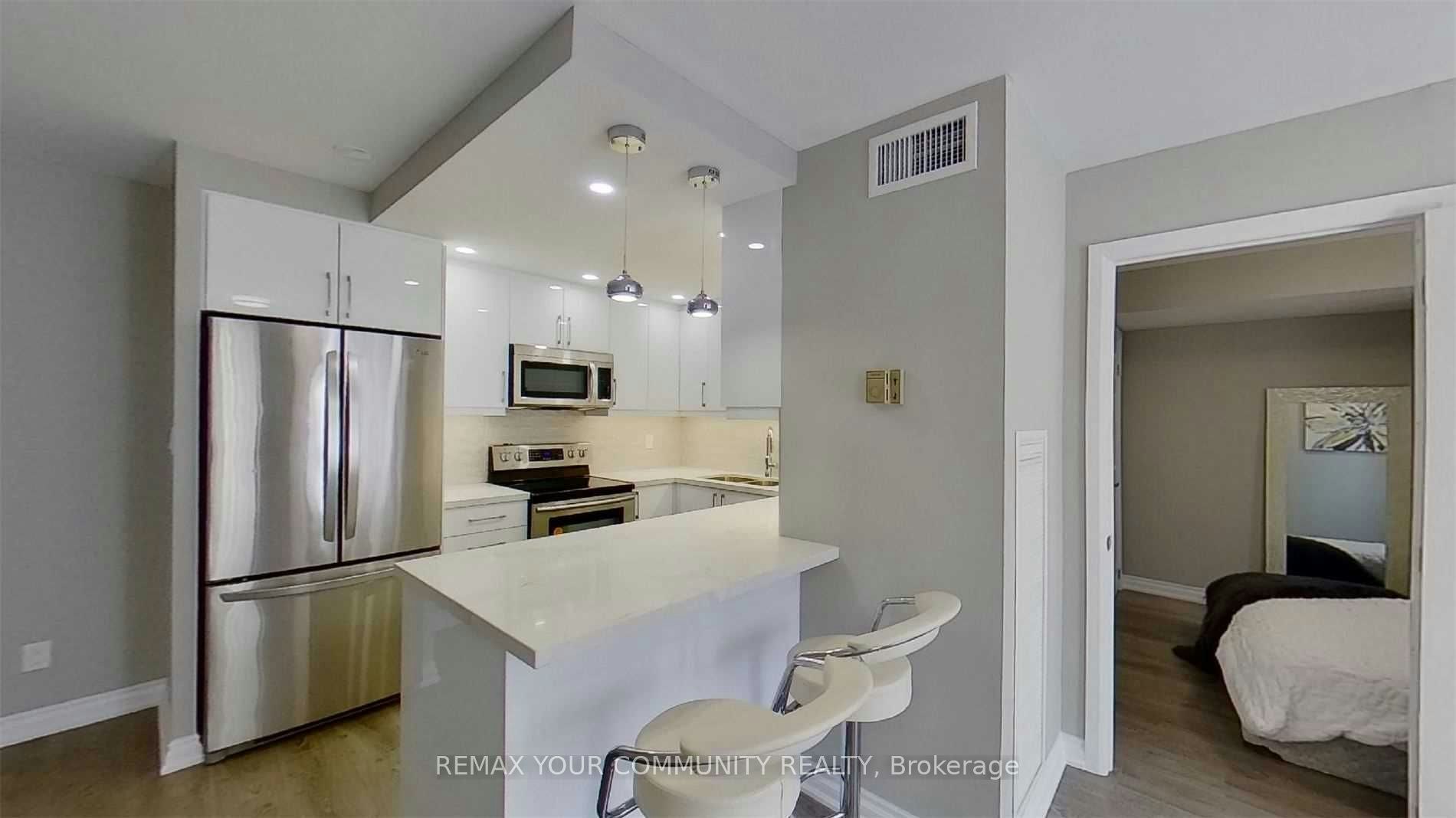 1601-55 Centre Avenue, Toronto, ON, M5G 2H5