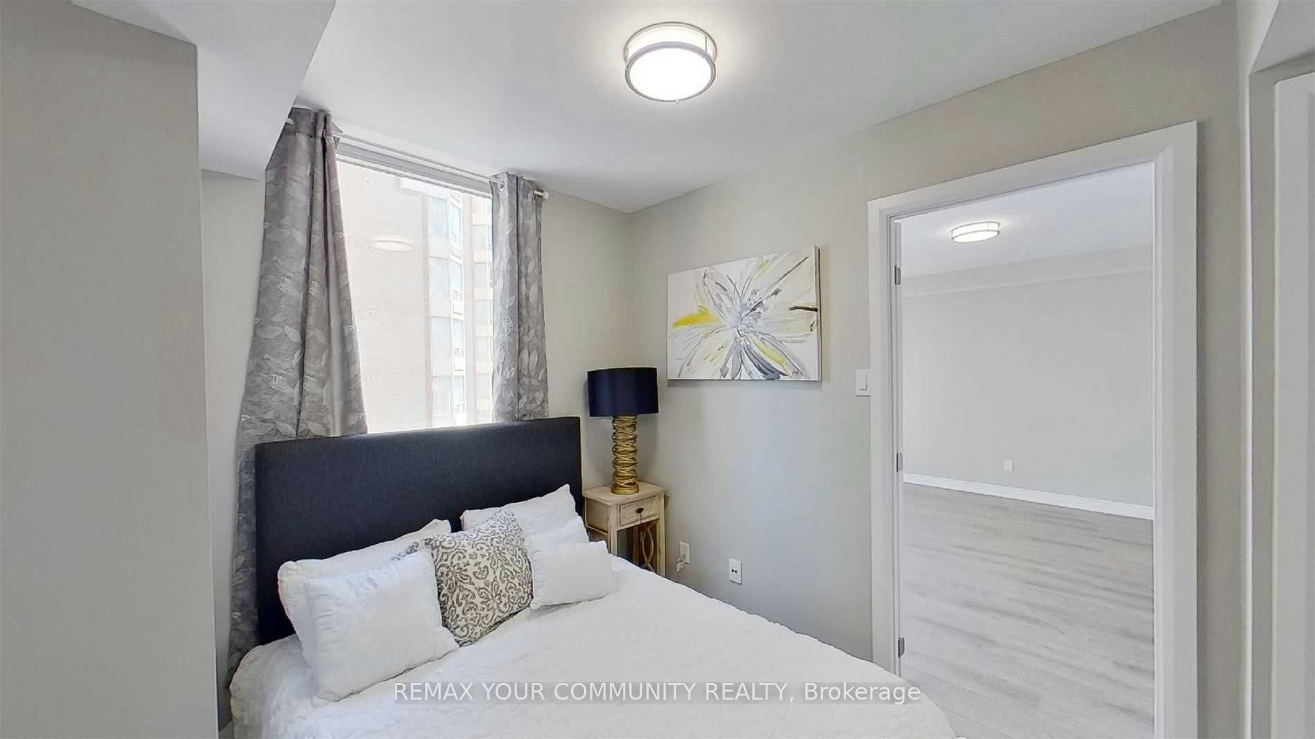 1601-55 Centre Avenue, Toronto, ON, M5G 2H5 - 10