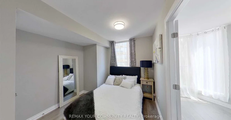 1601-55 Centre Avenue, Toronto, ON, M5G 2H5 - 9