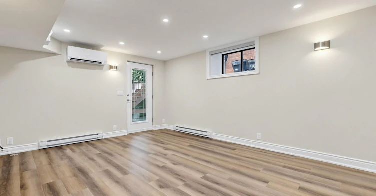 Lower-75 Brunswick Avenue, Toronto, ON, M5S 2L8 - 5