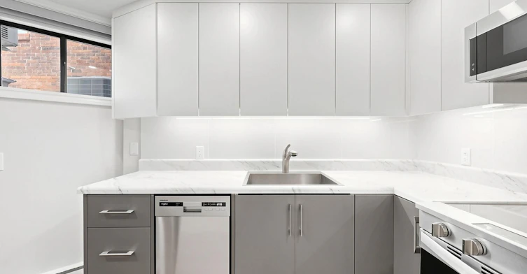 Lower-75 Brunswick Avenue, Toronto, ON, M5S 2L8 - 8