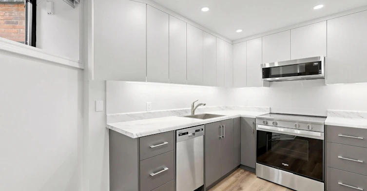 Lower-75 Brunswick Avenue, Toronto, ON, M5S 2L8 - 9
