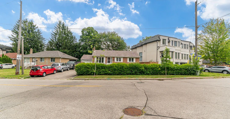 163 Newton Drive, Toronto, ON, M2M 2N6 - 6