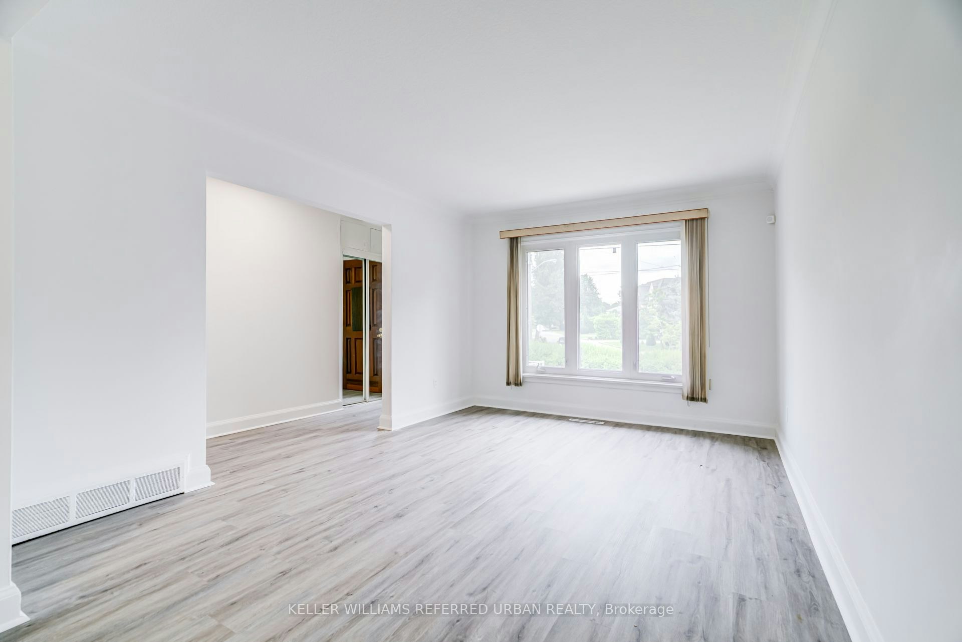 163 Newton Drive, Toronto, ON, M2M 2N6 - 12