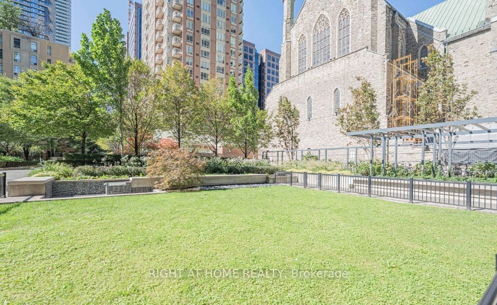 3304-28 Ted Rogers Way, Toronto, ON, M4Y 2W7 - 15