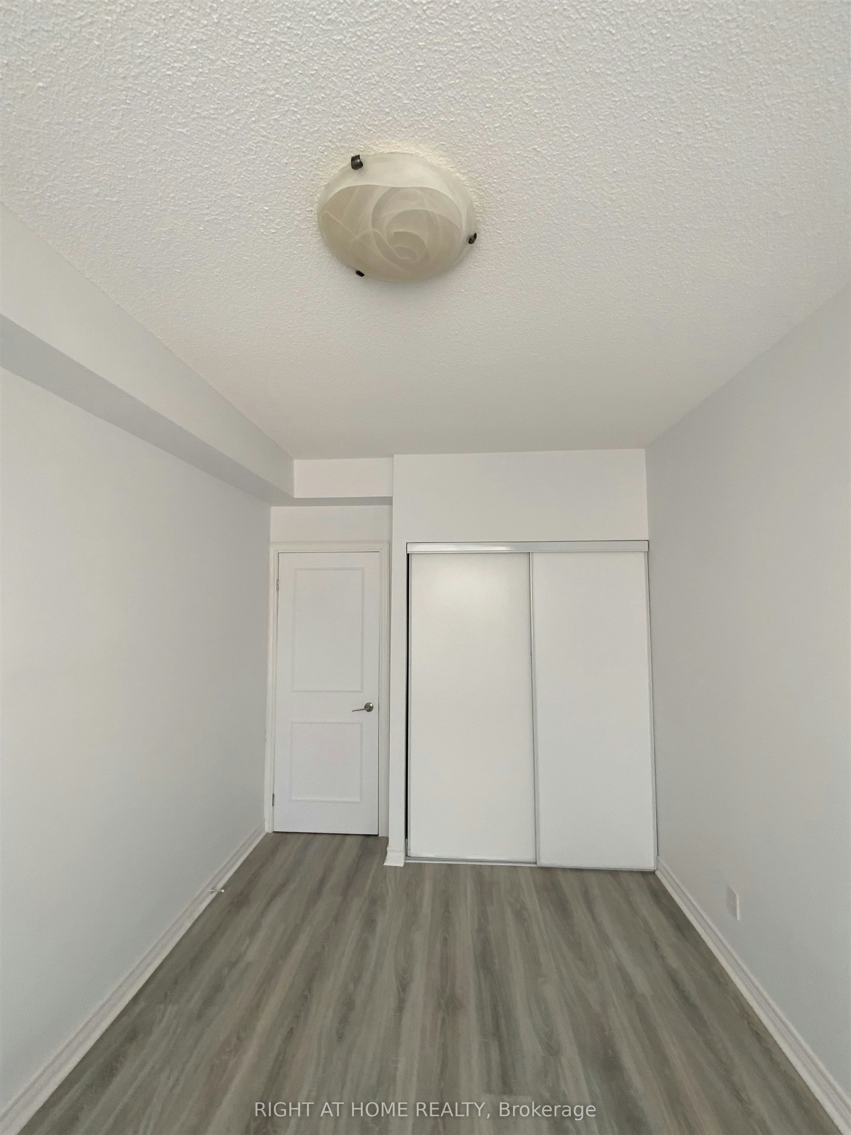 208-152 Saint Patrick Street, Toronto, ON, M5T 3J9 - 9