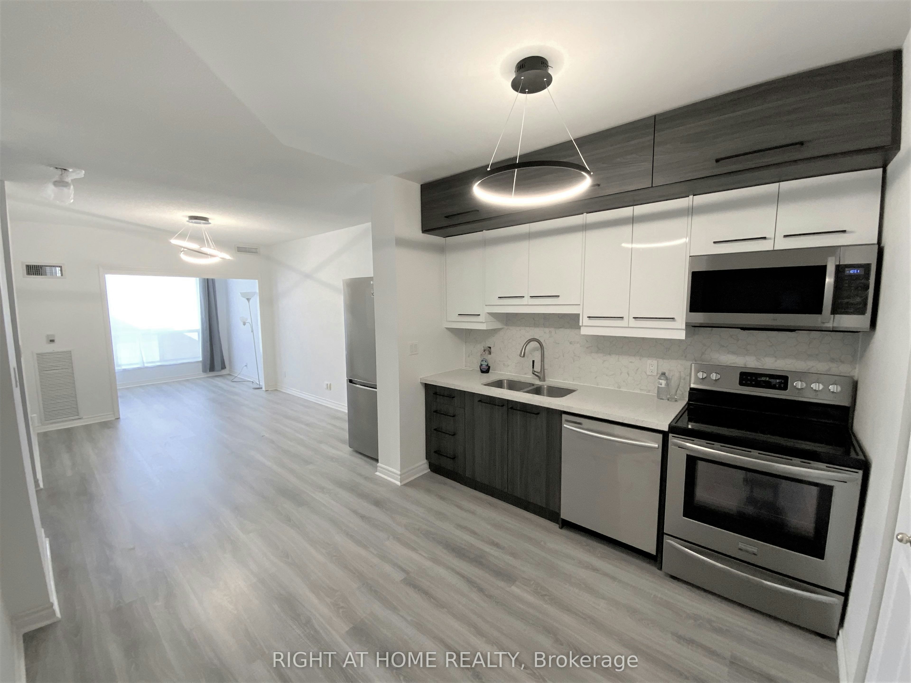 208-152 Saint Patrick Street, Toronto, ON, M5T 3J9 - 5