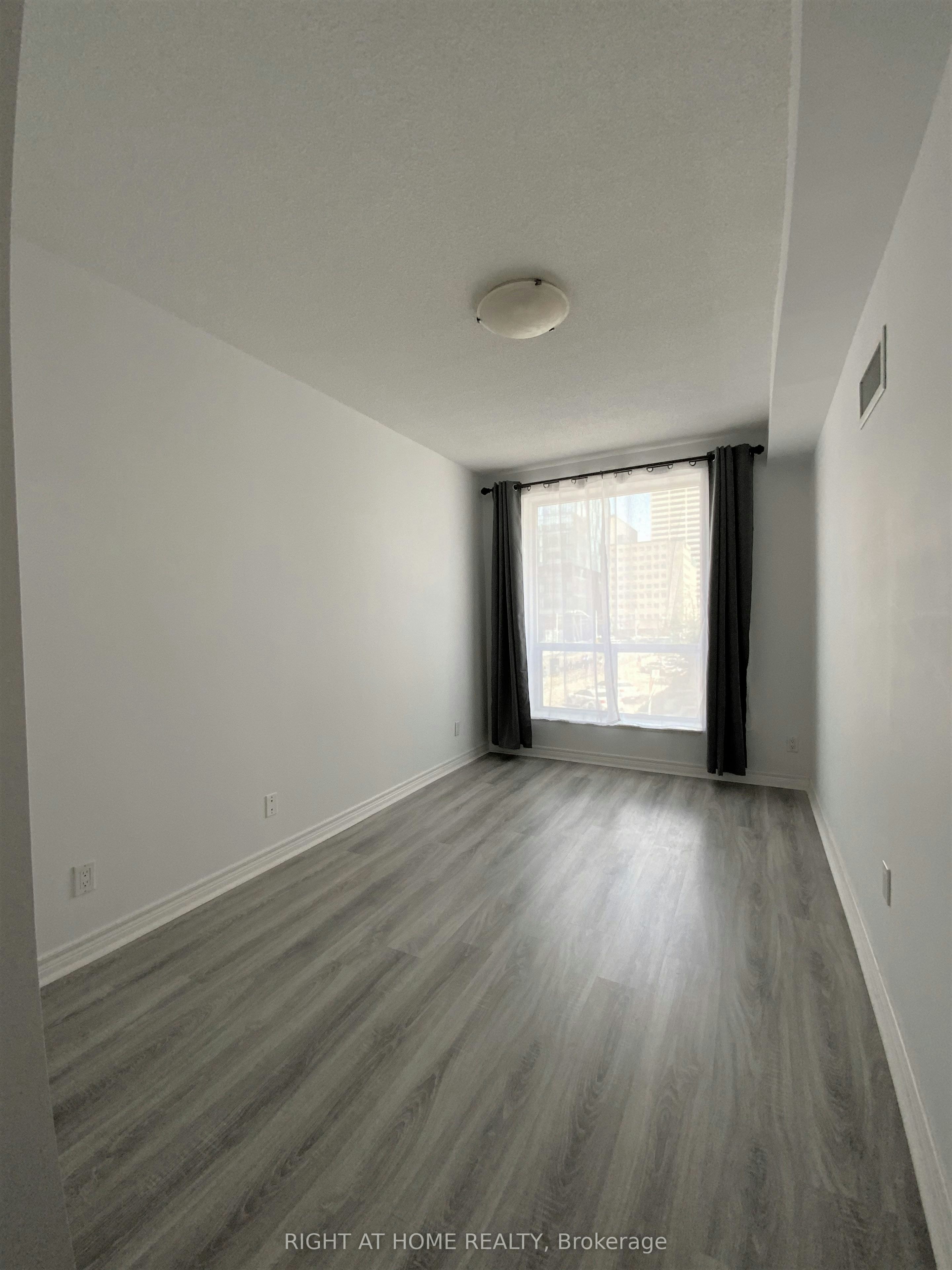 208-152 Saint Patrick Street, Toronto, ON, M5T 3J9 - 8