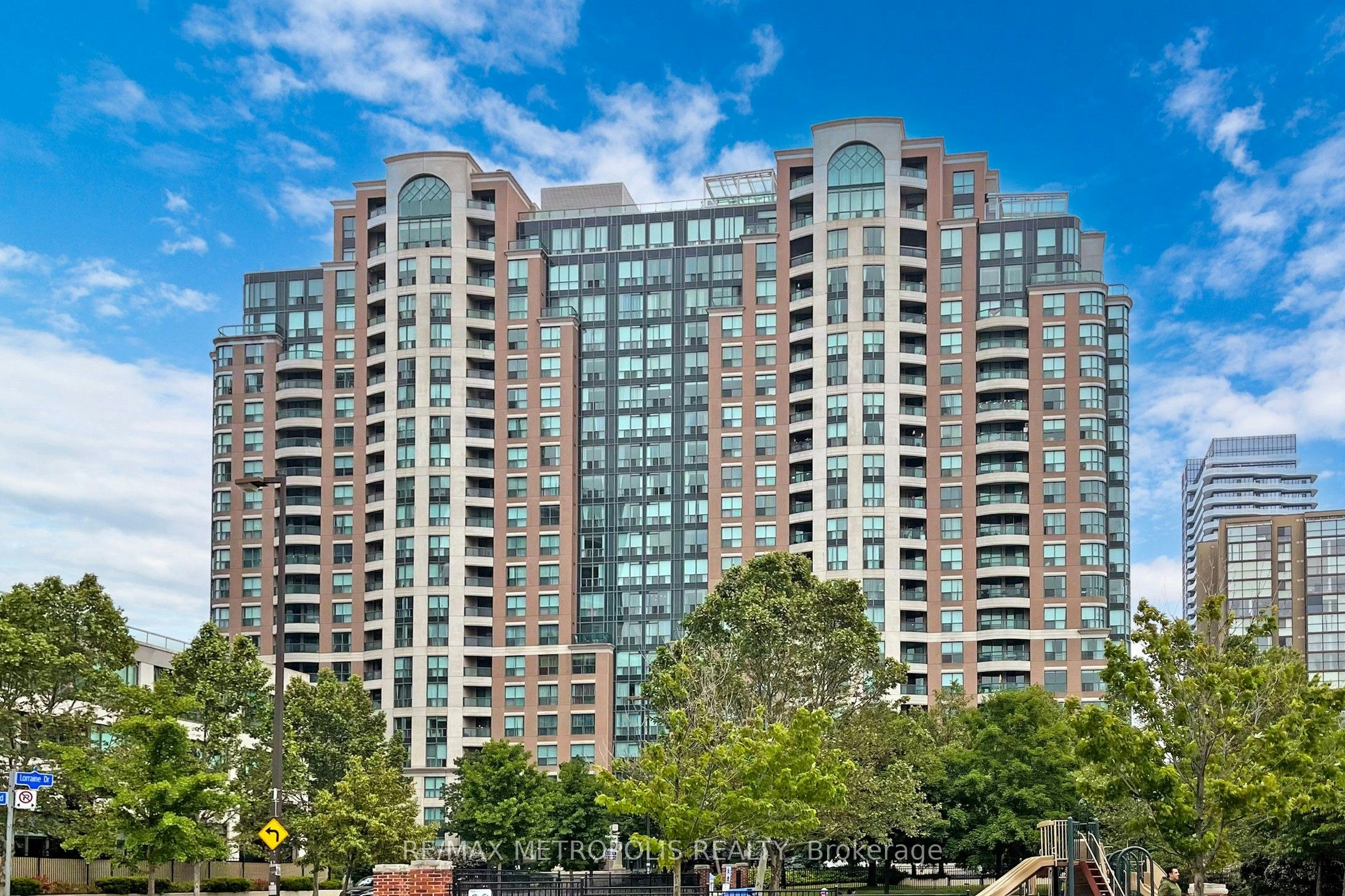 1906-23 Lorraine Drive, Toronto, ON, M2N 6Z6