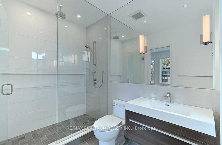 2-69 Brunswick Avenue, Toronto, ON, M5S 2L8 - 8