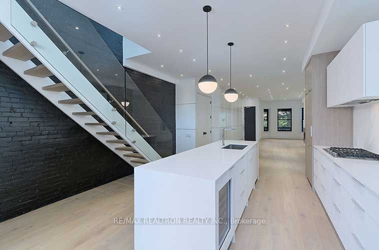 2-69 Brunswick Avenue, Toronto, ON, M5S 2L8 - 4